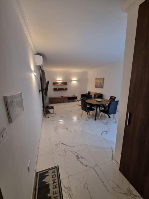2 Bedroom Apartment In Bugibba เซนต์พอลส์เบย์ ภายนอก รูปภาพ
